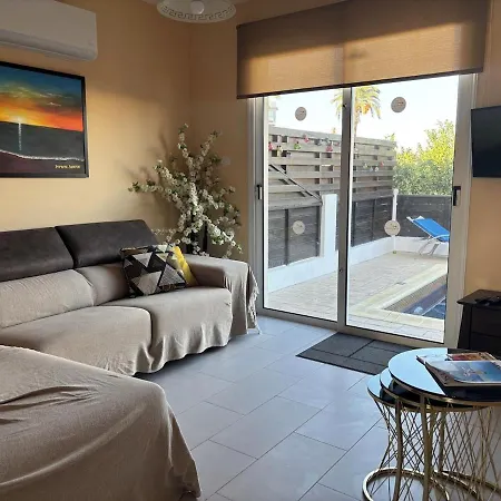 Pernera Sunrise Villa Paralimni