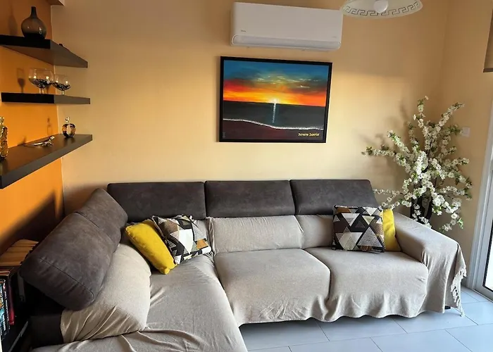 Pernera Sunrise Vila *