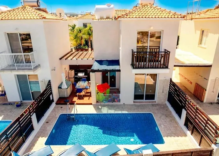 Pernera Sunrise * Paralímni