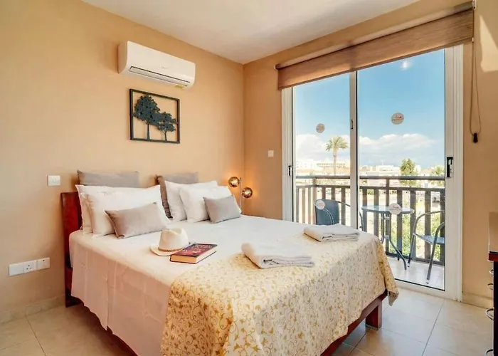 Pernera Sunrise Vila